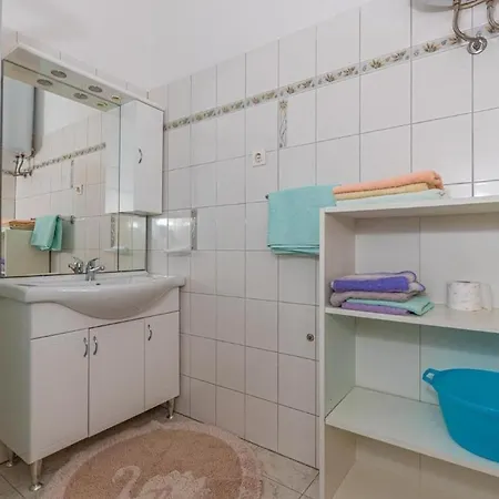Apartment Frane *