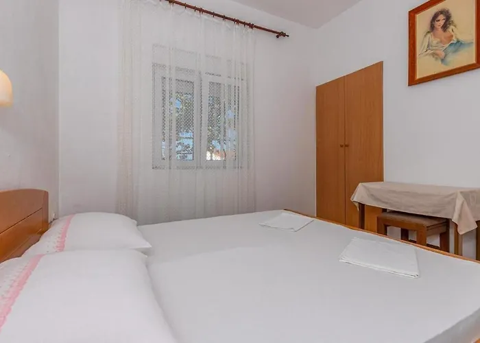 Frane 公寓 德拉马利