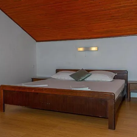 Frane Apartment *