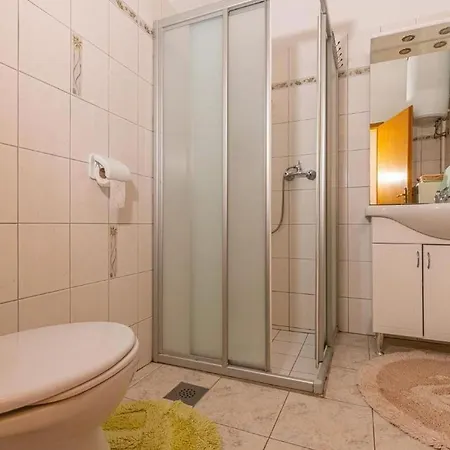 Apartment Frane *