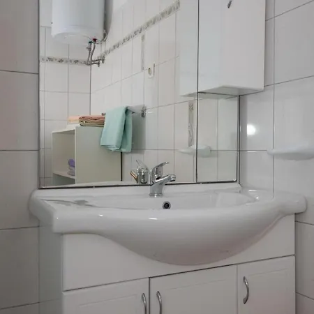 Frane Apartment Dramalj
